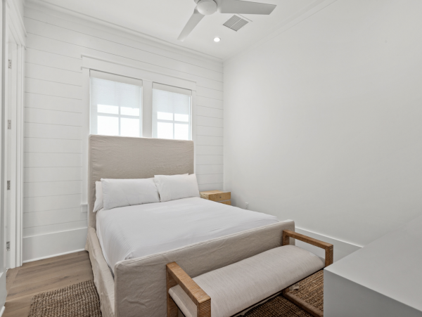 Carriage House King bed